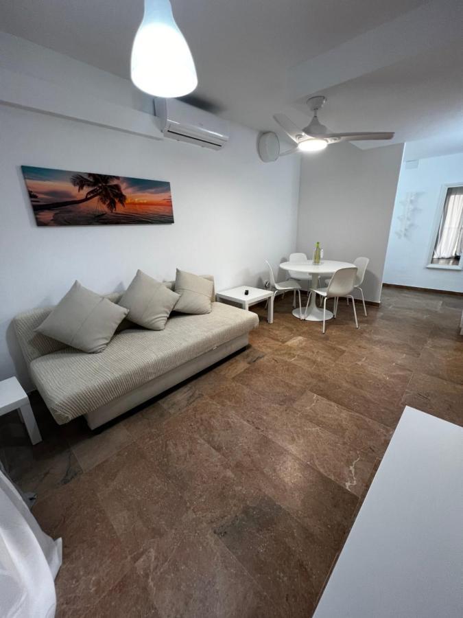 Apartamento A 3 Minutos De La Playa سالو المظهر الخارجي الصورة