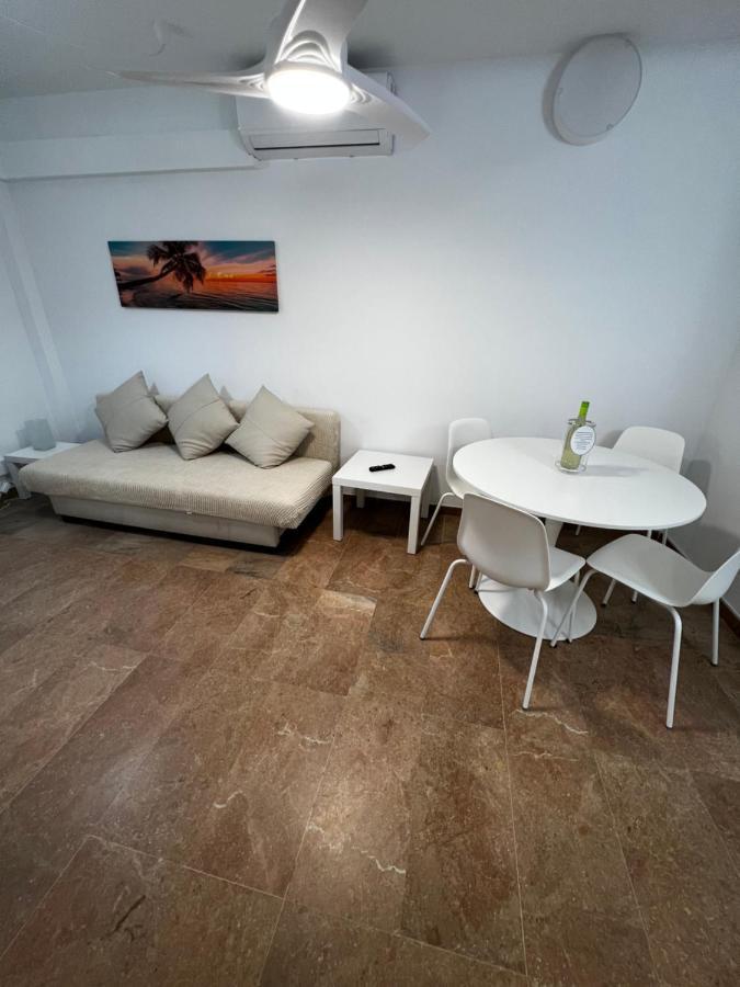 Apartamento A 3 Minutos De La Playa سالو المظهر الخارجي الصورة